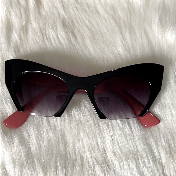 2 for $22 Sunglasses - Picture 2 of 4